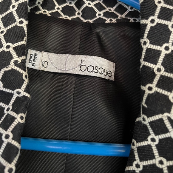 Black and White Print Cropped Blazer - Picture 4 of 6